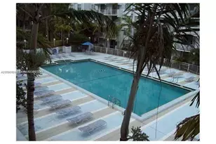 488 NW 165th St Rd, Miami, FL 33169 - Photo 7