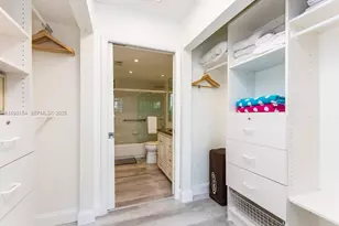 19999 E Country Club Dr, Aventura, FL 33180 - Photo 23
