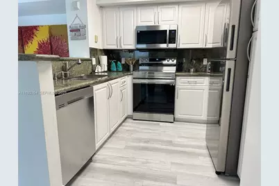 19999 E Country Club Dr #1403, Aventura, FL 33180 - Photo 17