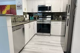 19999 E Country Club Dr, Aventura, FL 33180 - Photo 17