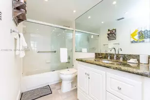 19999 E Country Club Dr, Aventura, FL 33180 - Photo 25