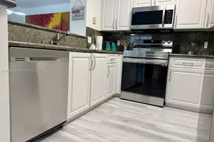 19999 E Country Club Dr, Aventura, FL 33180 - Photo 15