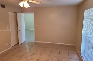 8411 Lagos De Campo Blvd, Tamarac, FL 33321 - Photo 5