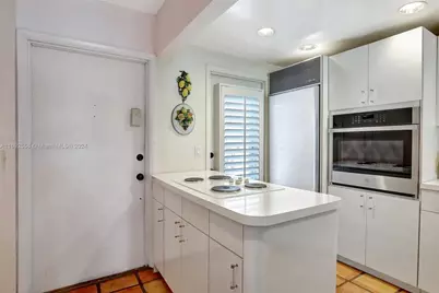 450 Paradise Isle Blvd #307 & 308, Hallandale Beach, FL 33009 - Photo 25