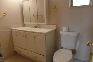 447 NE 195th St, Miami, FL 33179 - Photo 13