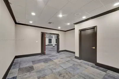 730 71st St, Miami Beach, FL 33141 - Photo 31