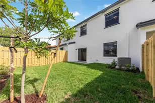 4909 Oakmont Dr, Dania Beach, FL 33312 - Photo 35