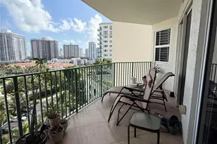 20000 E Country Club Dr, Aventura, FL 33180 - Photo 19