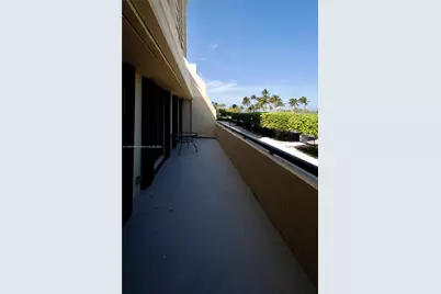 2555 Collins Ave #308, Miami Beach, FL 33140 - Photo 3