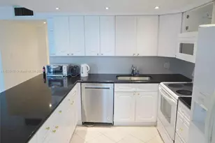 3800 S Ocean Dr, Hollywood, FL 33019 - Photo 3