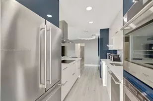 2866 NE 30th St, Fort Lauderdale, FL 33306 - Photo 7