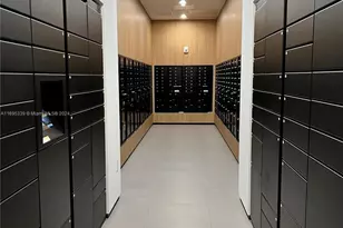 227 NE 2nd St, Miami, FL 33132 - Photo 21