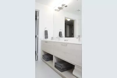 16385 Biscayne Blvd #1615, North Miami Beach, FL 33160 - Photo 13