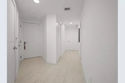 16385 Biscayne Blvd #1615, North Miami Beach, FL 33160 - Photo 33