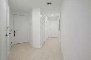 16385 Biscayne Blvd, North Miami Beach, FL 33160 - Photo 33