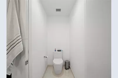 16385 Biscayne Blvd #1615, North Miami Beach, FL 33160 - Photo 27