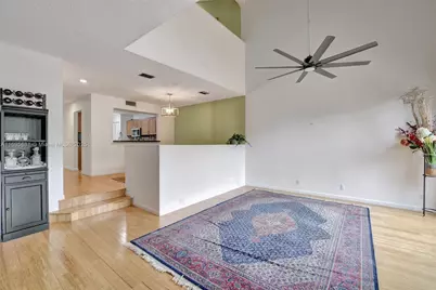 93 NE 17th Ct #93, Fort Lauderdale, FL 33305 - Photo 9