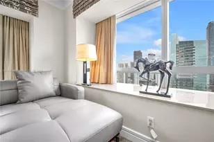 1435 Brickell Ave, Miami, FL 33131 - Photo 13