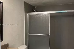 1071 Adams Ave, Homestead, FL 33034 - Photo 7