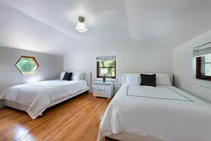 4745 Pine Tree Dr, Miami Beach, FL 33140 - Photo 21