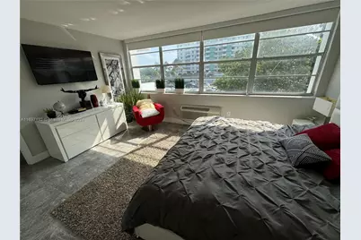 5313 Collins Ave #308, Miami Beach, FL 33140 - Photo 15