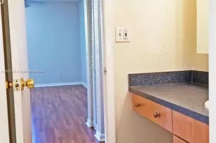 1900 Diana Dr, Hallandale Beach, FL 33009 - Photo 15