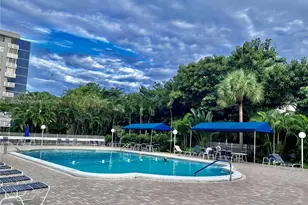 4400 Hillcrest Dr, Hollywood, FL 33021 - Photo 27