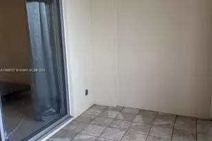 4400 Hillcrest Dr, Hollywood, FL 33021 - Photo 9