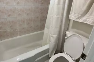 10806 N Kendall Dr, Miami, FL 33176 - Photo 5