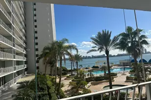 7601 E Treasure Dr, North Bay Village, FL 33141 - Photo 1