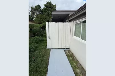 1859 NE 173rd St, North Miami Beach, FL 33162 - Photo 25