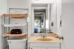 200 SW 132nd Way, Pembroke Pines, FL 33027 - Photo 11