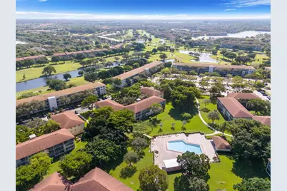 200 SW 132nd Way #211L, Pembroke Pines, FL 33027 - Photo 23