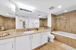 7000 Island Blvd, Aventura, FL 33160 - Photo 51