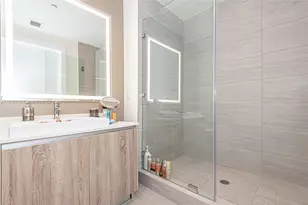2960 NE 207th St, Aventura, FL 33180 - Photo 13