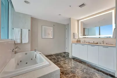 505 N Fort Lauderdale Beach Blvd #2400, Fort Lauderdale, FL 33304 - Photo 5