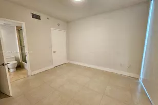 6000 Collins Ave, Miami Beach, FL 33140 - Photo 11