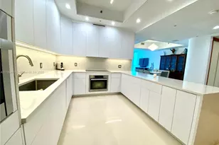 100 South Pointe Dr, Miami Beach, FL 33139 - Photo 9