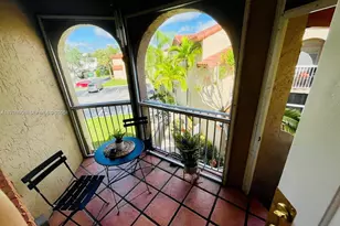 333 SW 86th Ave, Pembroke Pines, FL 33025 - Photo 9