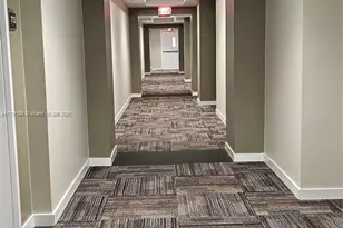 7825 NW 107th Ave, Doral, FL 33178 - Photo 17