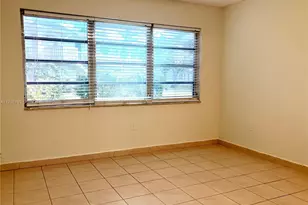 20275 NE 2nd Ave, Miami, FL 33179 - Photo 27