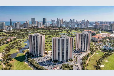 20379 W Country Club Dr #PH-36, Aventura, FL 33180 - Photo 15