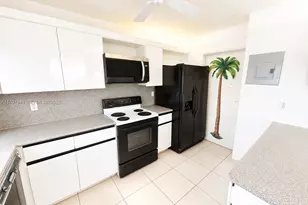 1825 S Ocean Dr, Hallandale Beach, FL 33009 - Photo 1