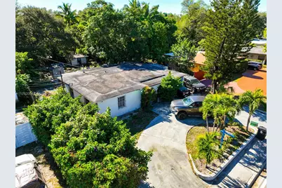 440 NE 135th St, North Miami, FL 33161 - Photo 3