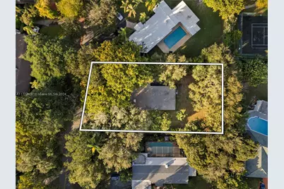12725 SW 80th Ave, Pinecrest, FL 33156 - Photo 1