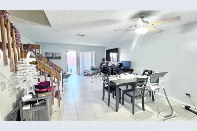 741 NW 105th Ter, Pembroke Pines, FL 33026 - Photo 7