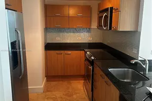 350 S Miami Ave, Miami, FL 33130 - Photo 9