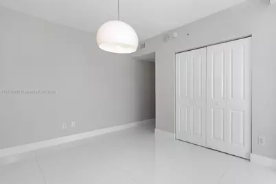 400 Sunny Isles Blvd #919, Sunny Isles Beach, FL 33160 - Photo 29