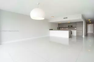400 Sunny Isles Blvd, Sunny Isles Beach, FL 33160 - Photo 9