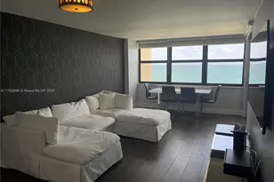 2555 Collins Ave, Miami Beach, FL 33140 - Photo 9